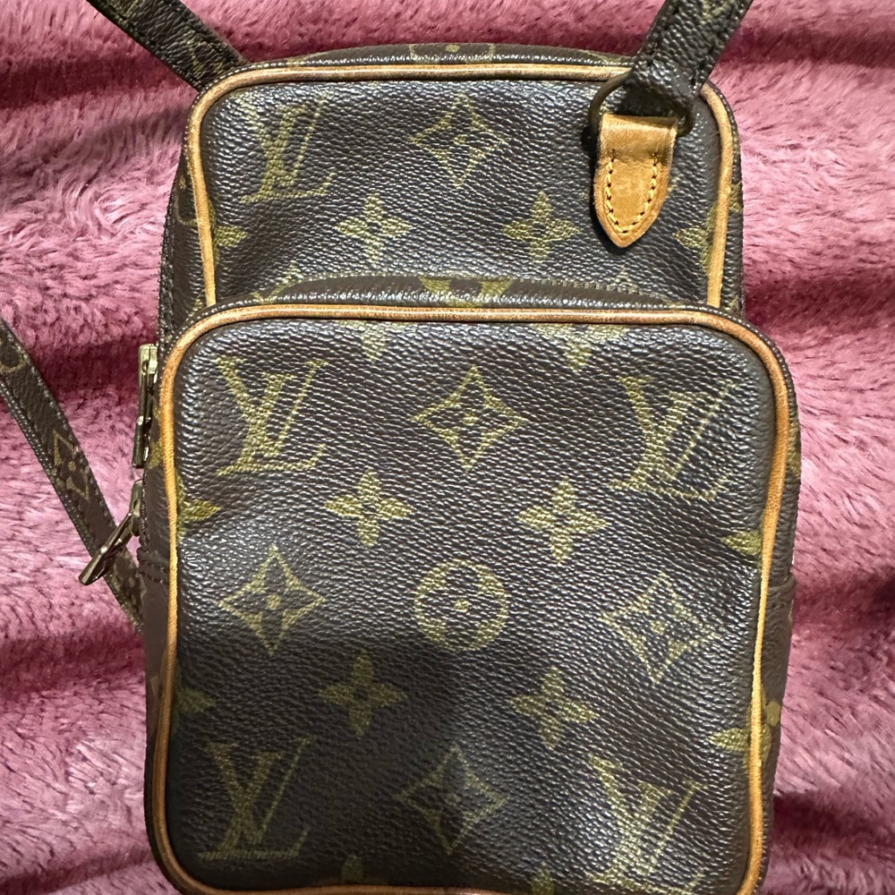 Authentic Louis Vuitton Vintage Brown Amazon Monogram crossbody Bag